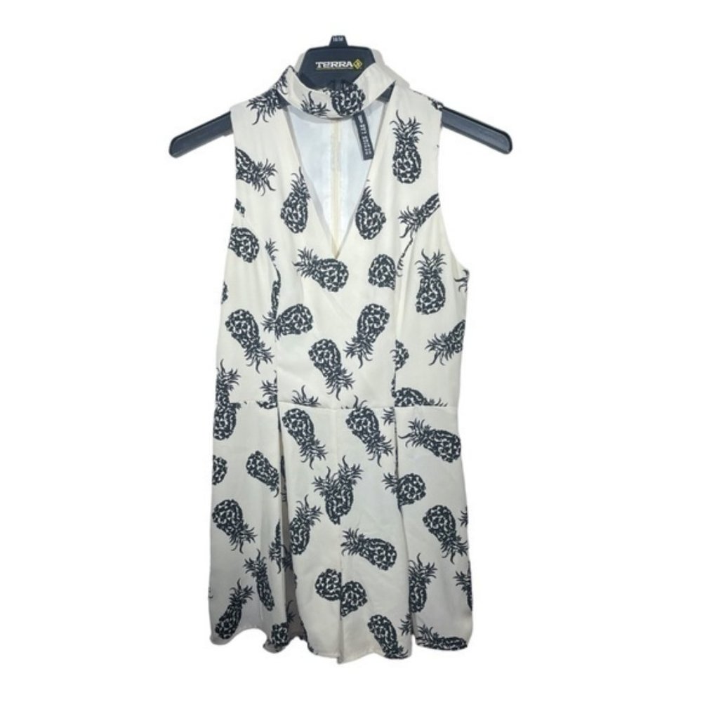 Design Lab by Lord & Taylor Womens Cream and Black Pineapple Print